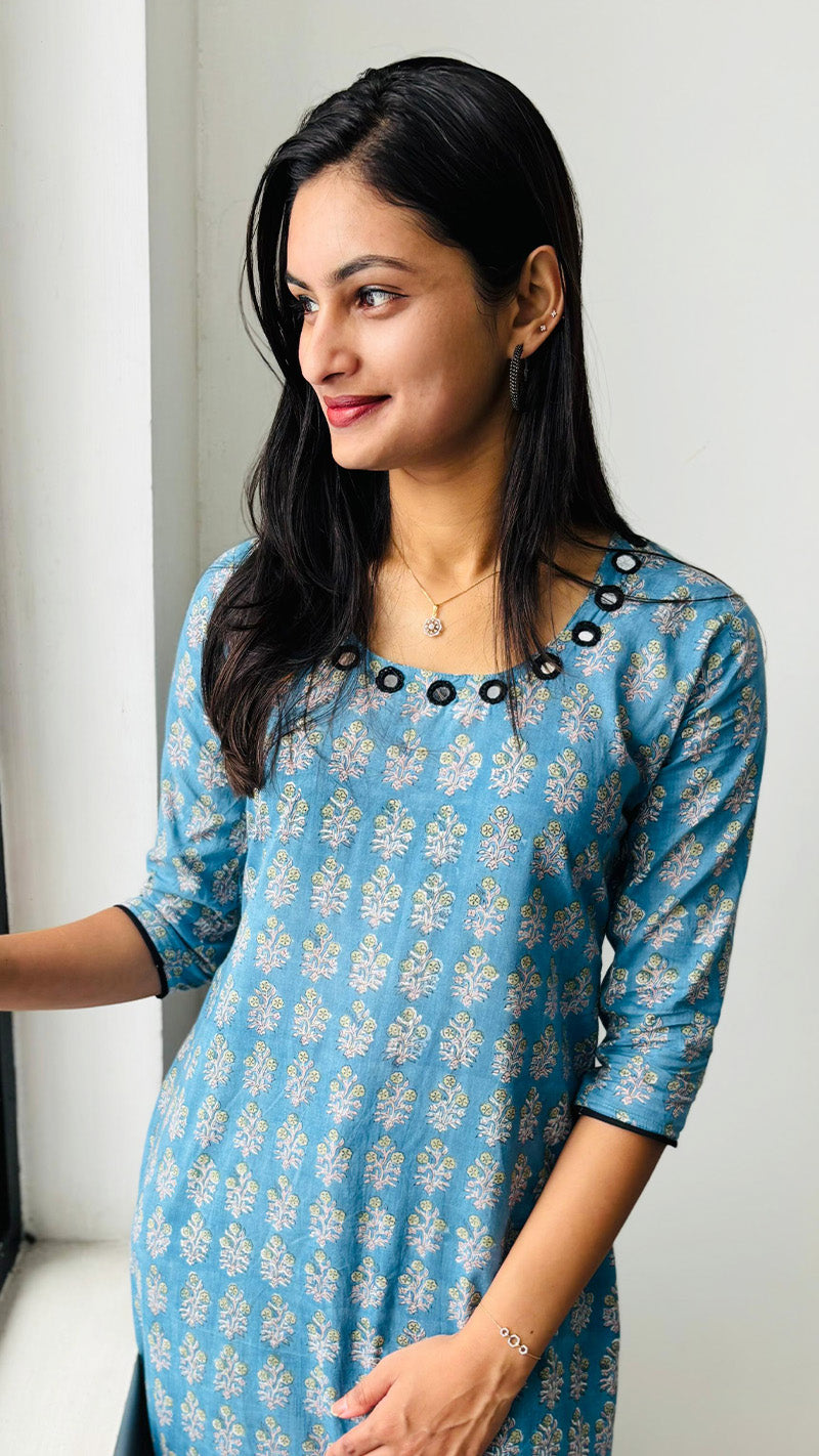 Blue Block Printed Cotton Kurti with Mirror Work image 4