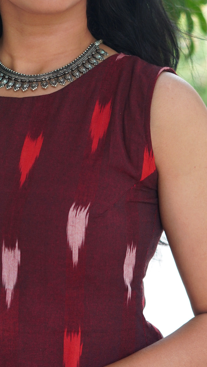 Maroon Ikat Print Sleeveless Kurti image 4