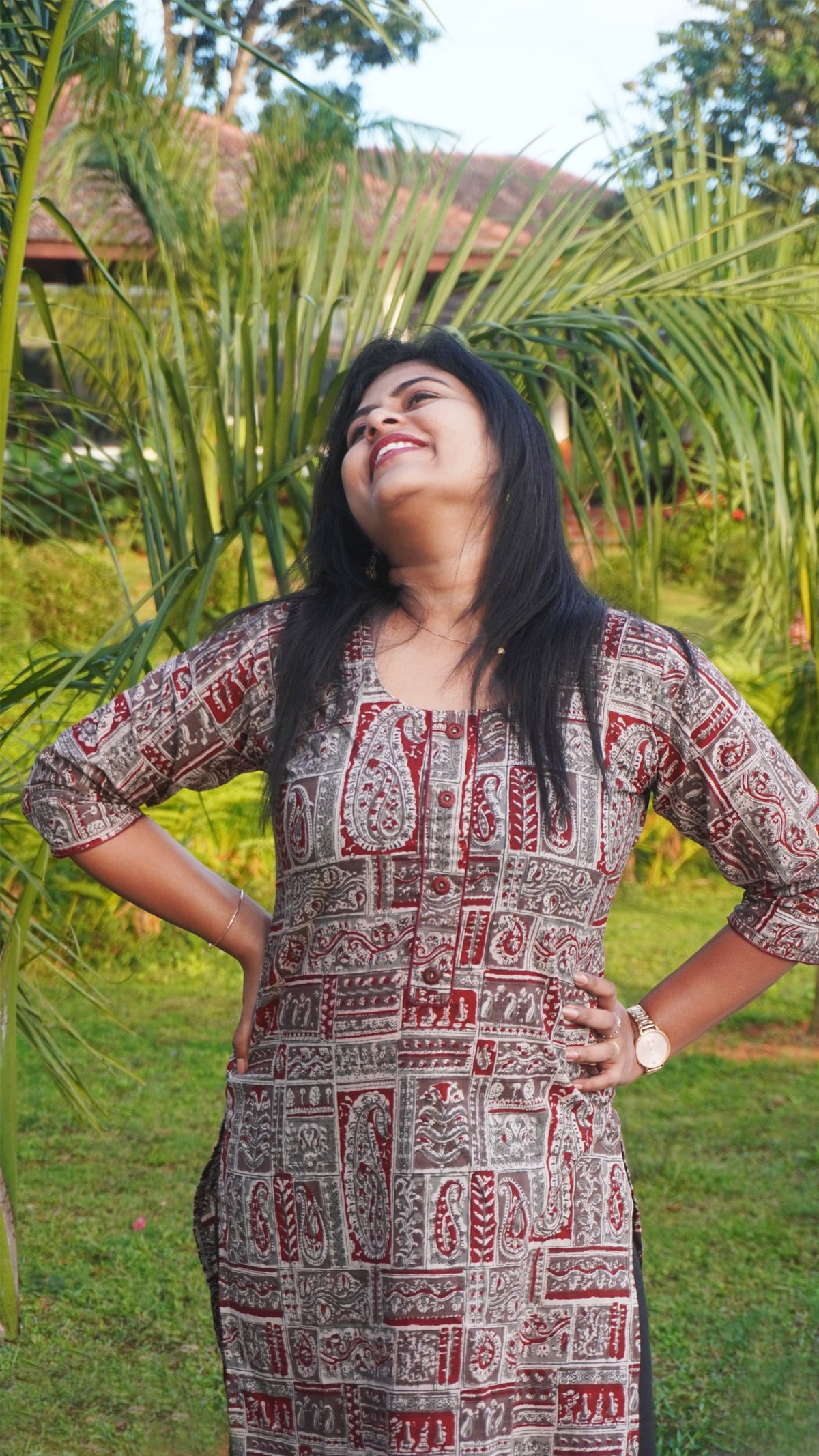 Grey and Red Printed Jaipuri Cotton Kurta image 2