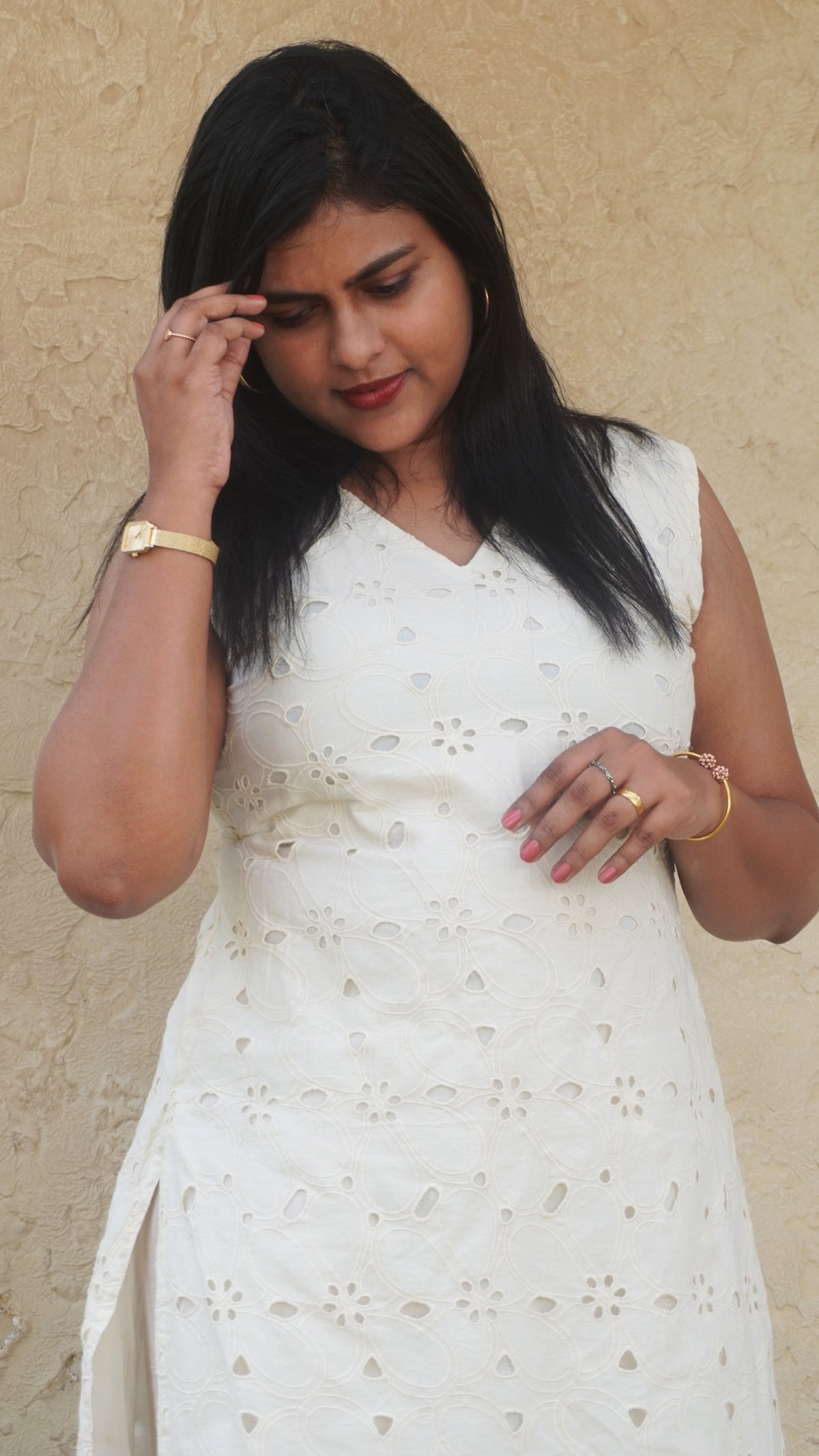 Off-White Premium Hakoba Sleeveless Kurti