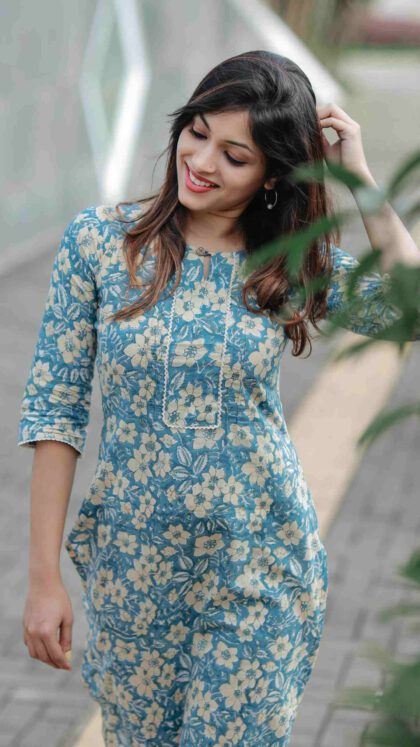 Blue-and-beige-kurti-rangh-11-01